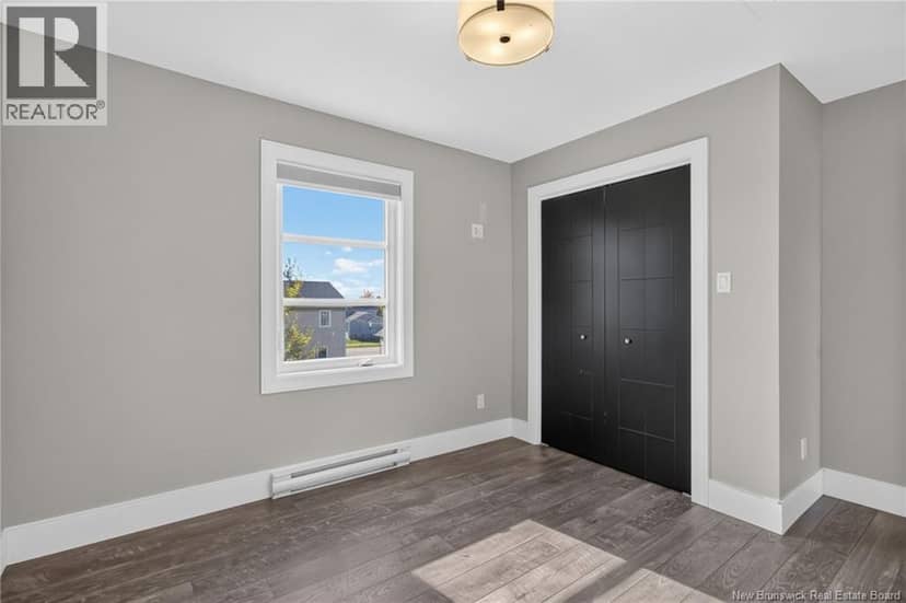 4 Francfort Crescent — photo 10 of 30