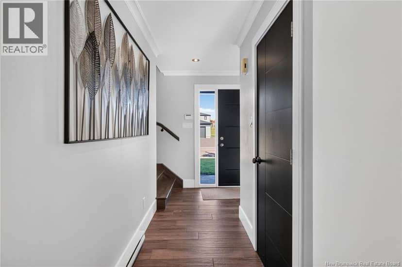 4 Francfort Crescent — photo 11 of 30
