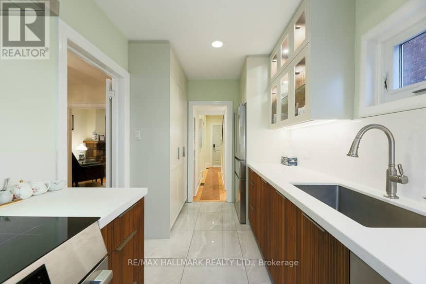 142 Hillsdale Avenue E — photo 12 of 34