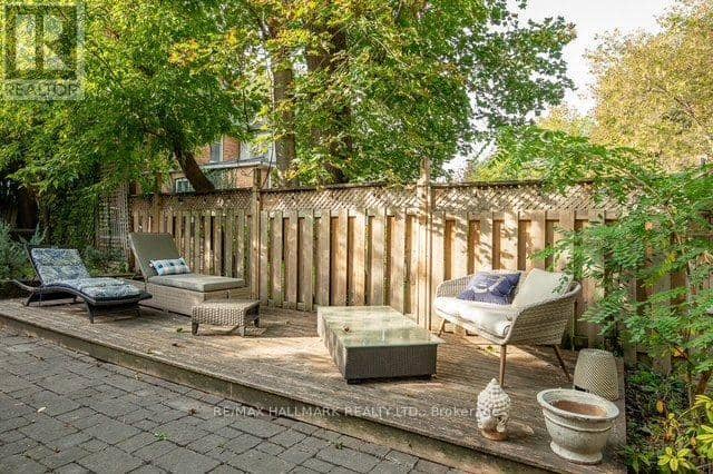 142 Hillsdale Avenue E — photo 32 of 34