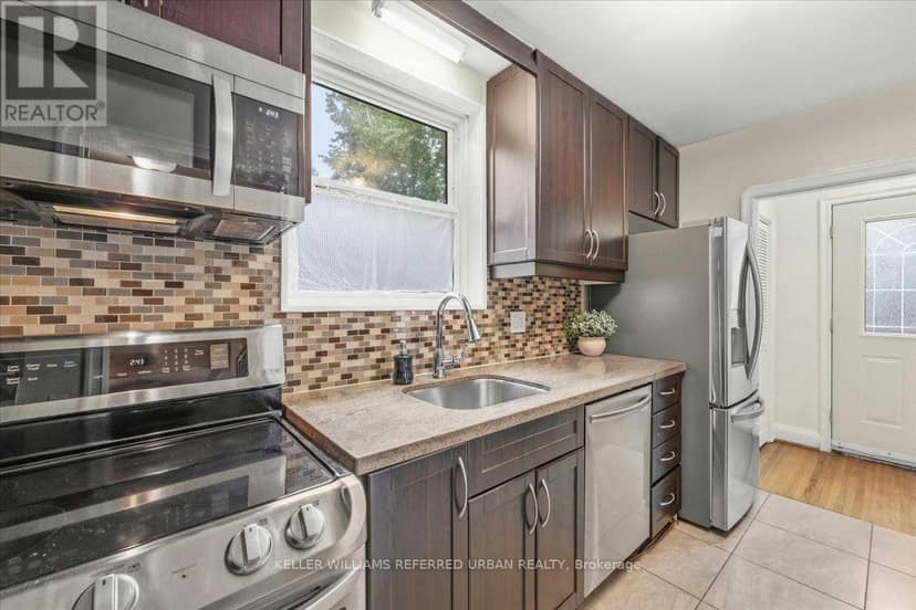 207 Elmhurst Avenue — photo 12 of 40