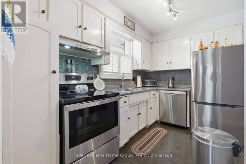 267 Bakersfield Drive — photo 6 of 19