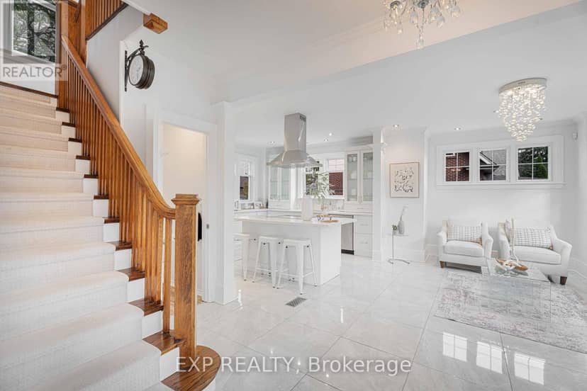 308 King Street E — photo 8 of 40