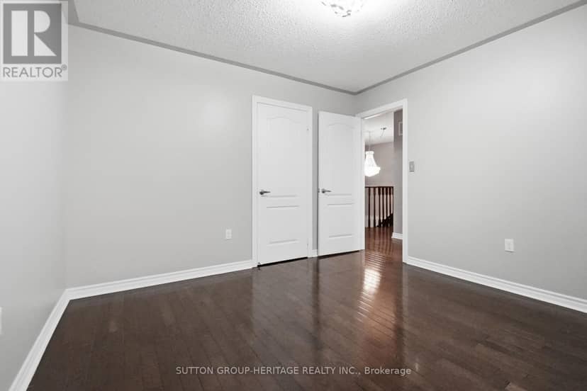 16 Shrewsbury Drive — photo 33 of 39