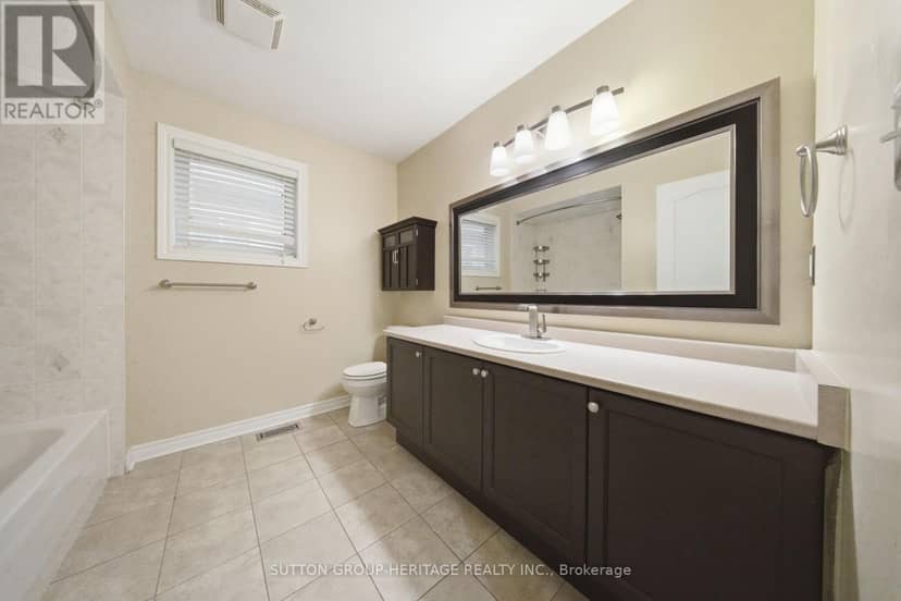 16 Shrewsbury Drive — photo 34 of 39