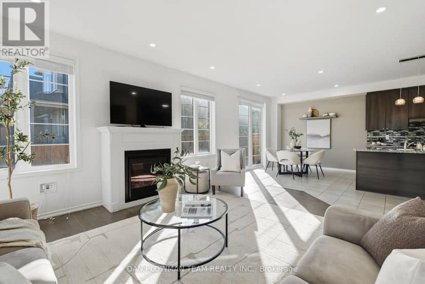 2560 Bandsman Crescent — photo 12 of 40