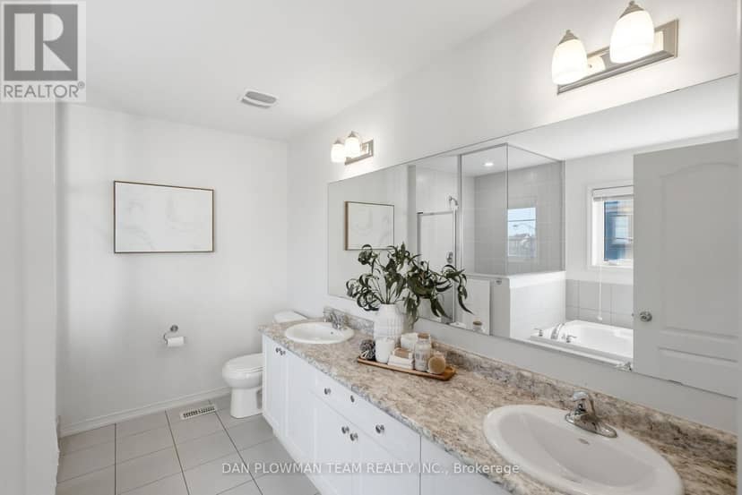 2560 Bandsman Crescent — photo 23 of 40