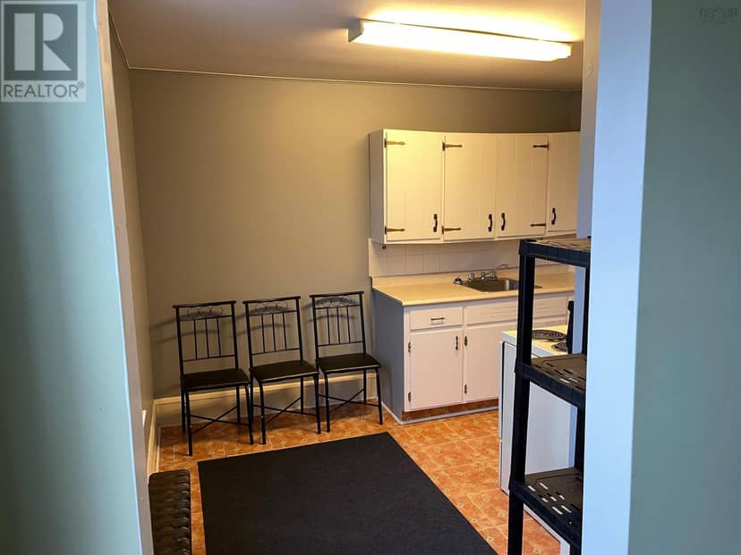660 Upper Prince Street — photo 26 of 29