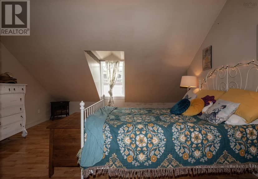 142 Water Street — photo 15 of 26