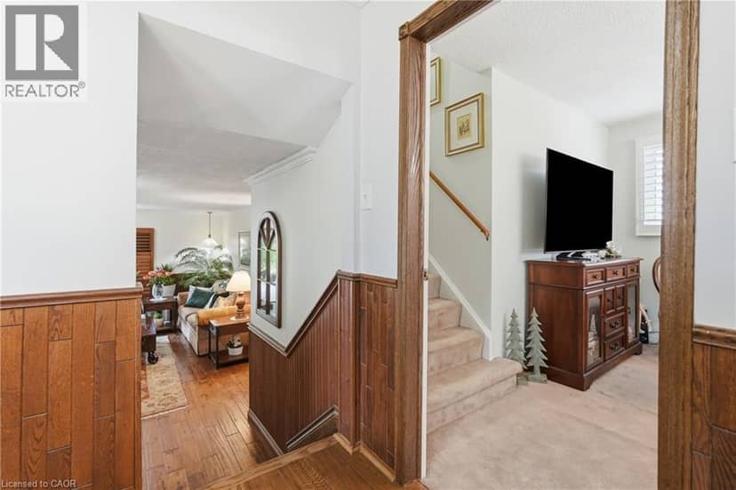 283 PARKWAY Drive W — photo 29 of 40