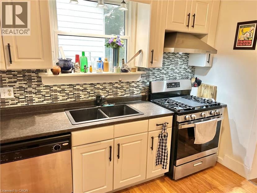 88 BROOK Street — photo 13 of 40