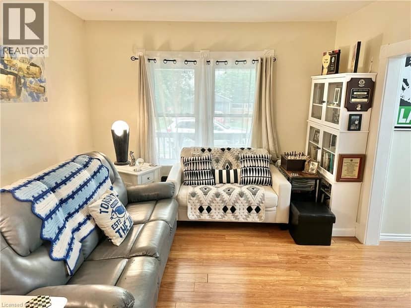 88 BROOK Street — photo 8 of 40