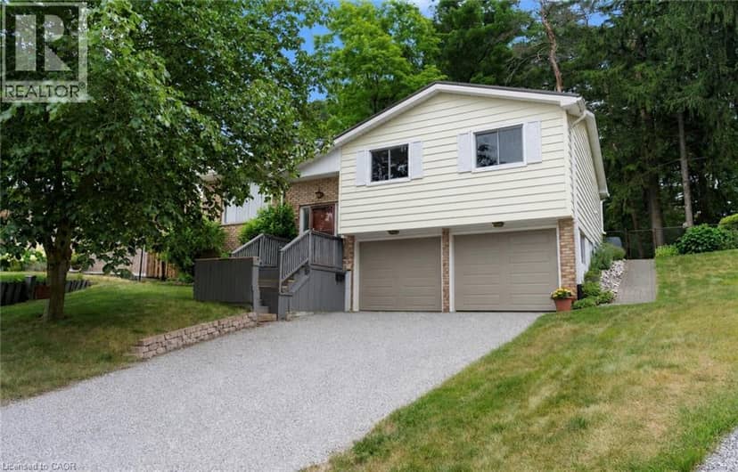 11 GLENDA Street — photo 1 of 17