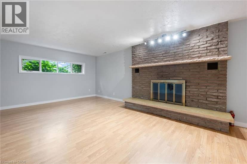 11 GLENDA Street — photo 11 of 17