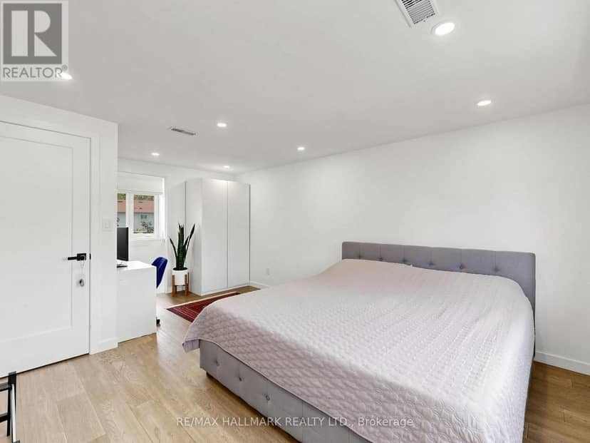 400 Handley Crescent — photo 21 of 40