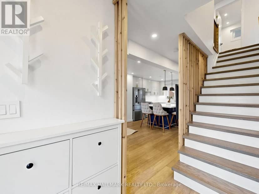 400 Handley Crescent, Newmarket, photo 5