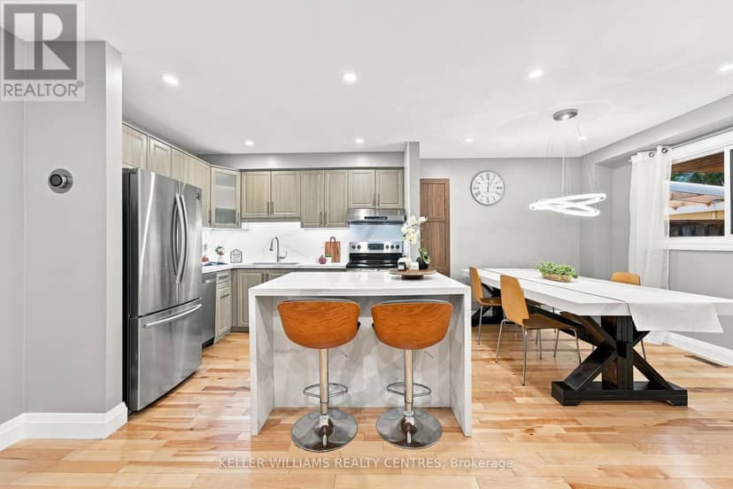 36 Chaucer Crescent — photo 11 of 39
