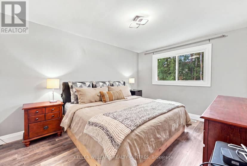 36 Chaucer Crescent — photo 19 of 39