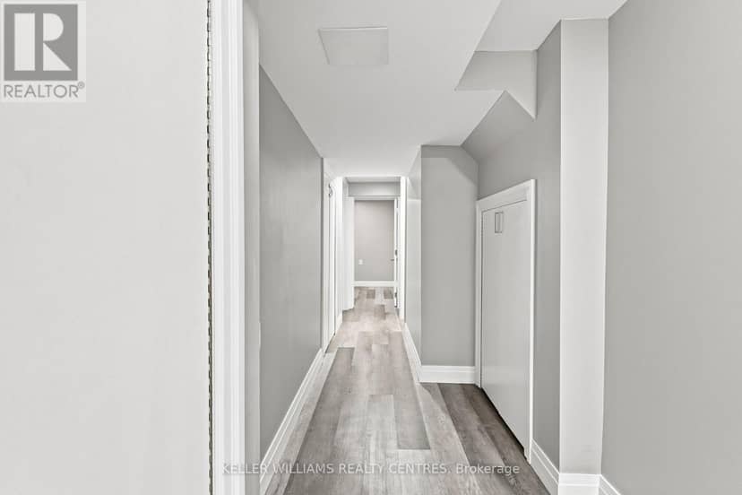 36 Chaucer Crescent — photo 24 of 39