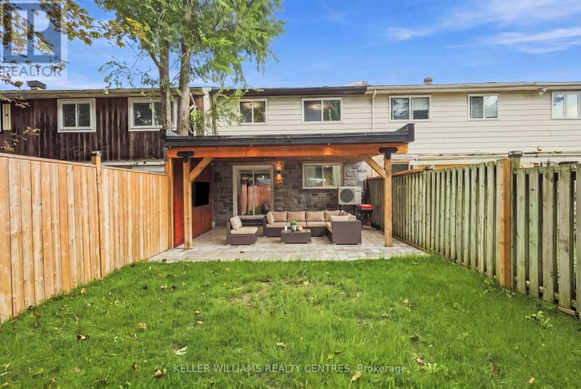36 Chaucer Crescent — photo 30 of 39