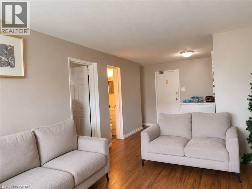 633 BARBER Avenue N Unit# 7, Listowel, photo 2