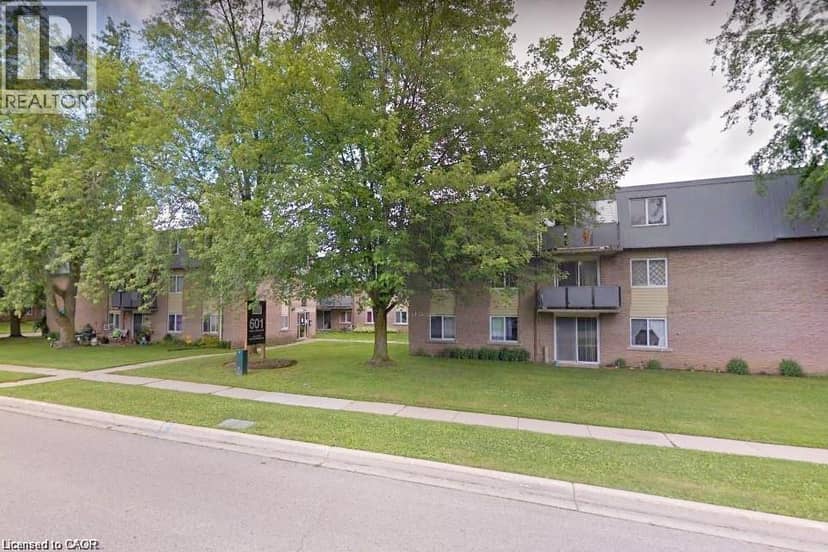 633 BARBER Avenue N Unit# 7, Listowel