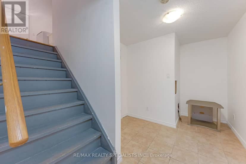 59 Masters Green Crescent — photo 32 of 40