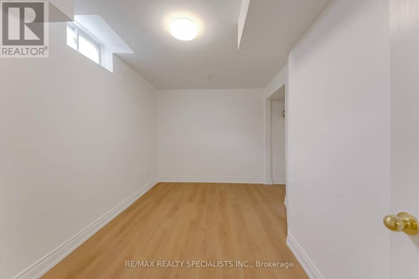 59 Masters Green Crescent — photo 37 of 40