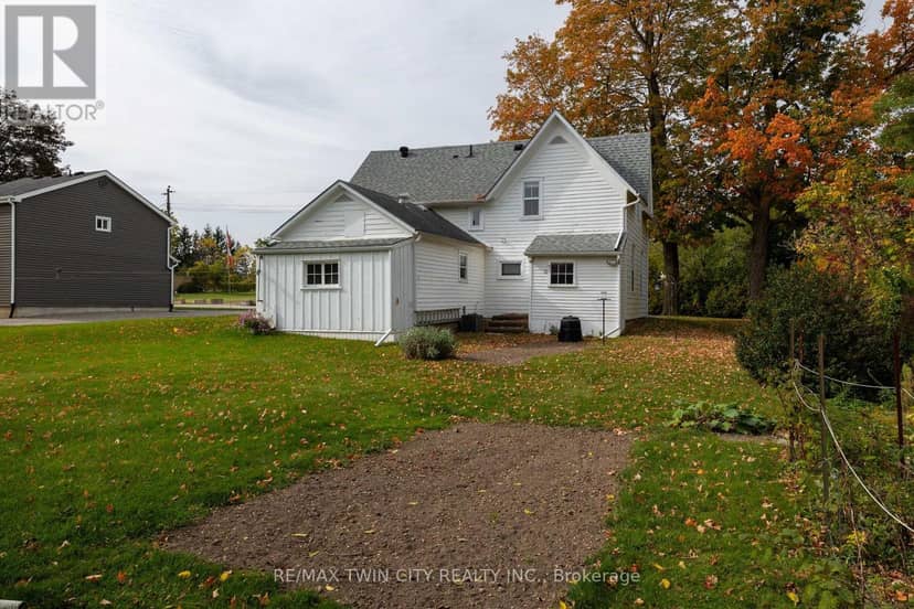 60 Simcoe Street — photo 7 of 24
