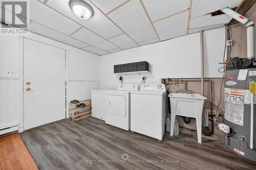 D - 164 Henry Street — photo 36 of 40