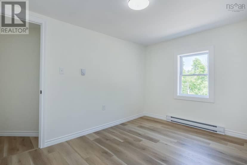 638 Port Lorne Road — photo 15 of 40