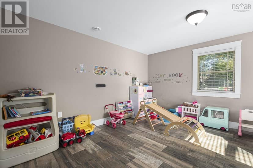 260 Royal Oaks Way — photo 15 of 40