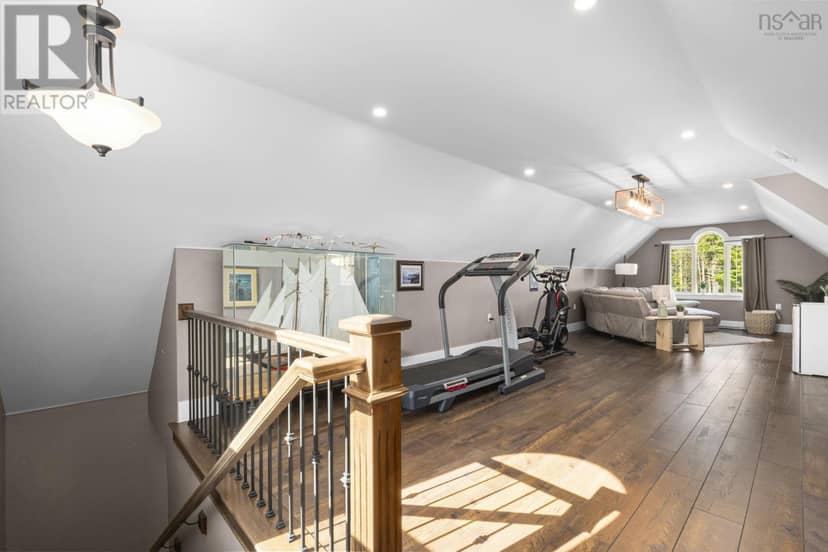 260 Royal Oaks Way — photo 17 of 40