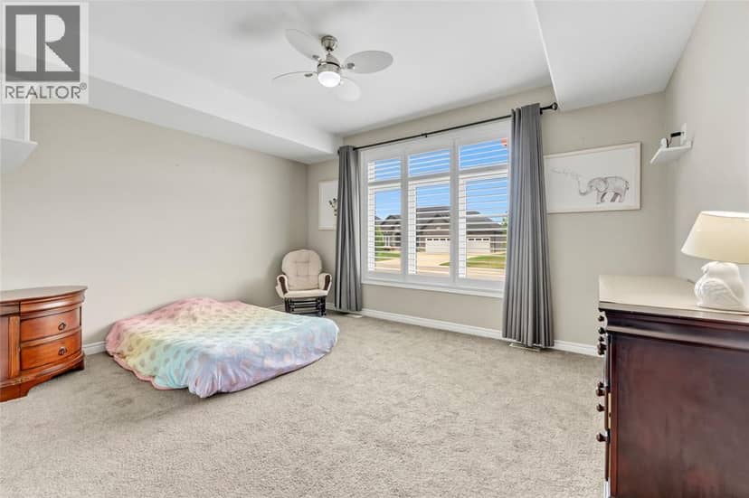 3960 Cullen Drive — photo 15 of 40