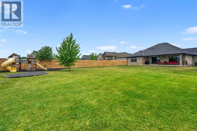 3960 Cullen Drive — photo 33 of 40