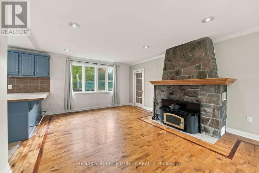 18863 Leslie Street — photo 10 of 30