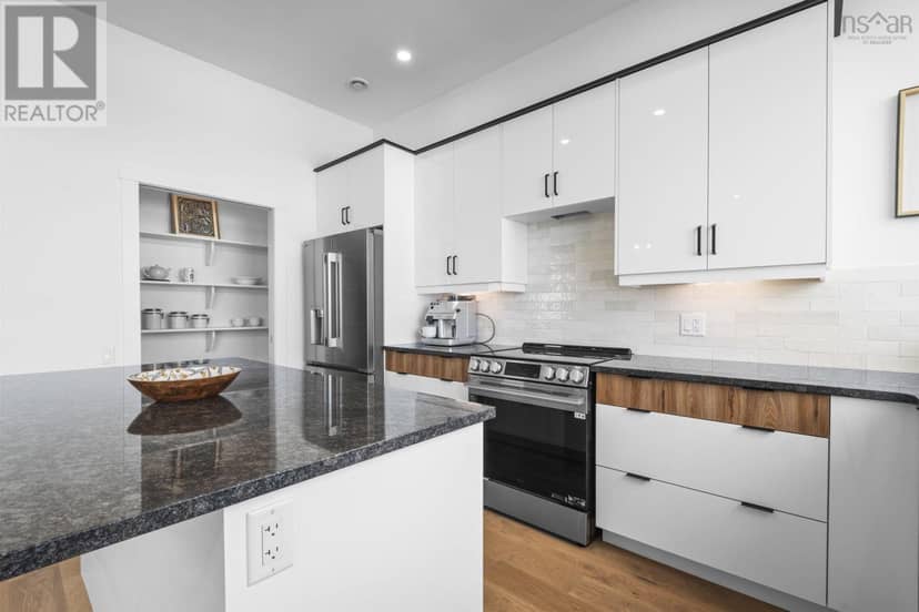 209 Brunello Boulevard — photo 17 of 40