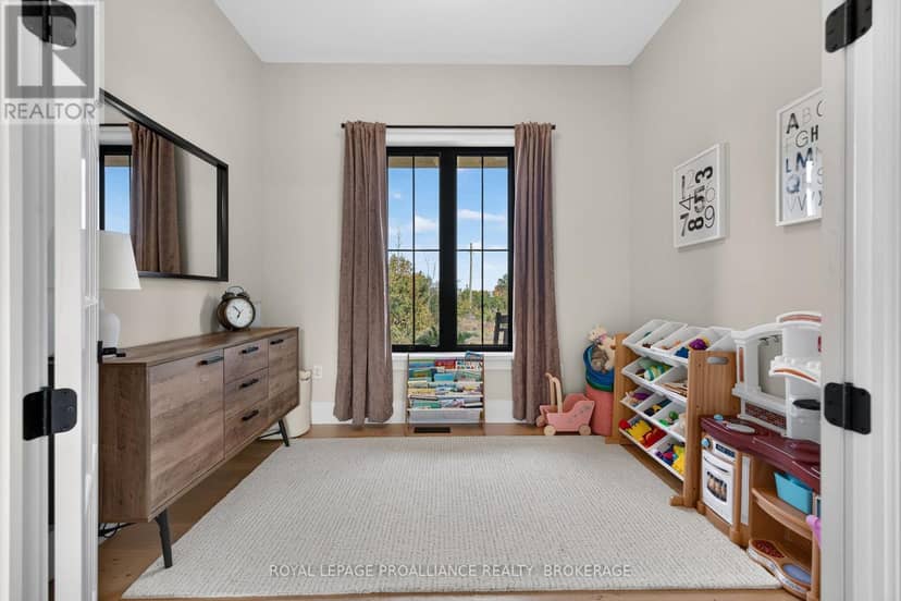 516 Colebrook Road — photo 37 of 40