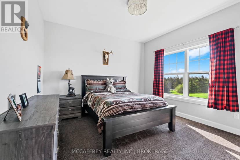 573 Glennelm Road — photo 18 of 40