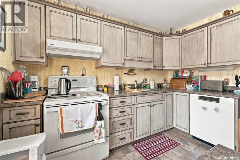 127 Lockwood Road — photo 15 of 40
