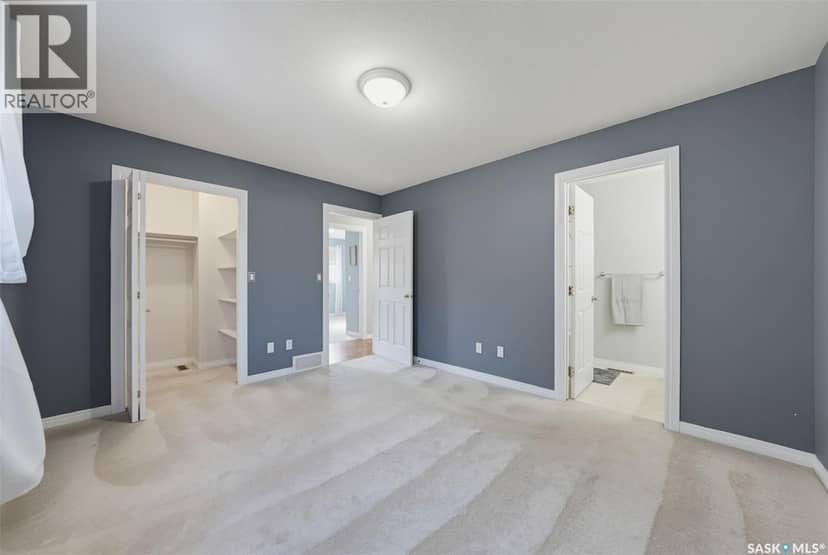314 Peterson CRESCENT — photo 12 of 40