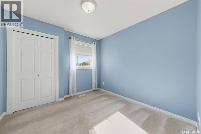 314 Peterson CRESCENT — photo 16 of 40