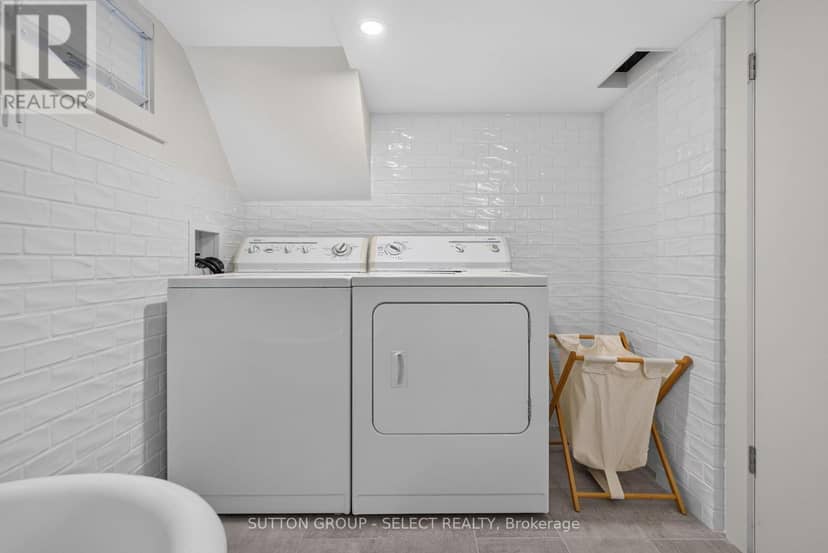 427 Wortley Road — photo 33 of 40