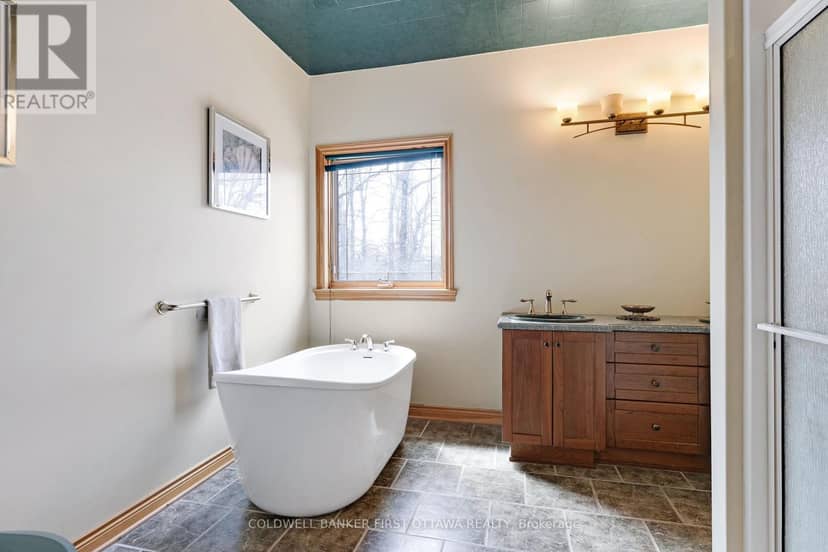 399 Grady Road E — photo 18 of 40