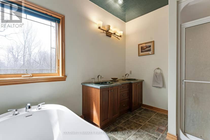 399 Grady Road E — photo 19 of 40