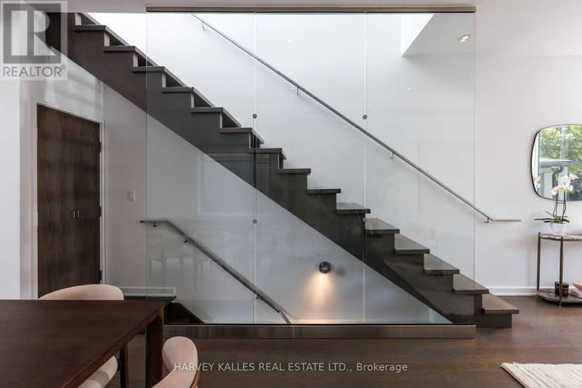 128 Montgomery Avenue, Toronto, photo 8