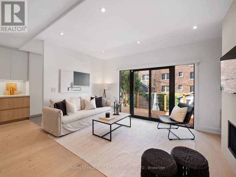 374 Spadina Road — photo 15 of 40