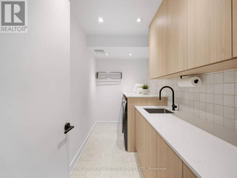 374 Spadina Road — photo 30 of 40