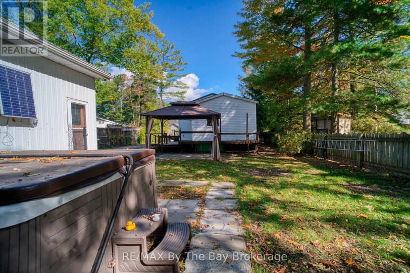 18 Elm Drive — photo 5 of 13