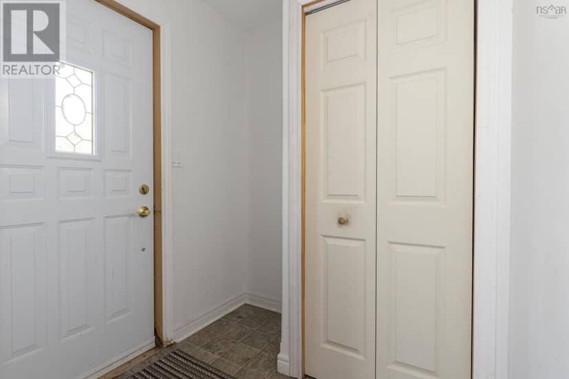 9525 Highway 6 — photo 12 of 40